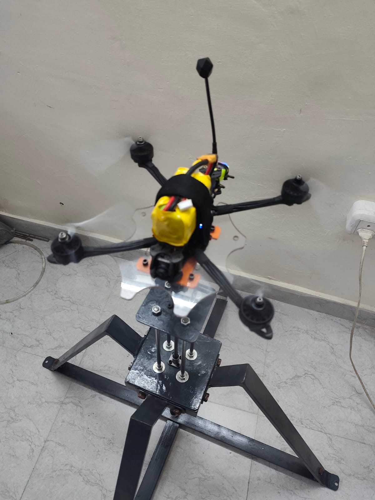 TABLE TOP TELESCOPIC DRONE TESTING UNIT